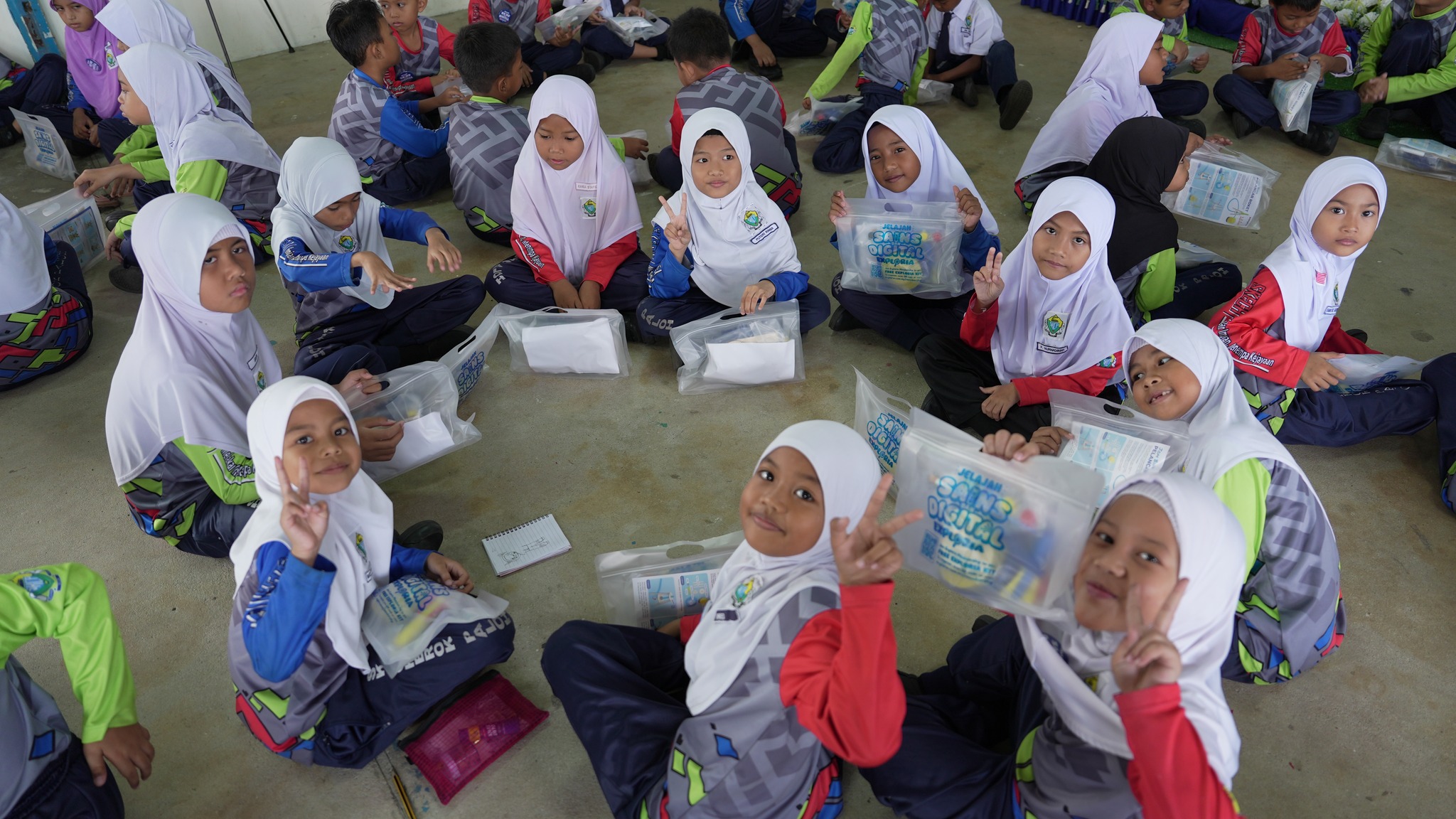 KARNIVAL SEKOLAH ANGKAT MADANI MERIAHKAN SK CHEROK PALOH